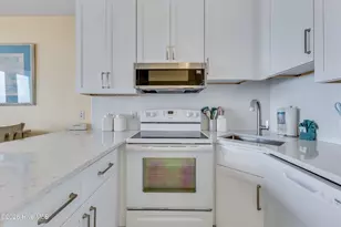 1615 Lake Park Blvd S, Carolina Beach, NC 28428 - Photo 11