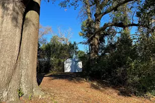 249 N Carolina Ave, Wilmington, NC 28401 - Photo 9
