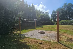 219 Blue Creek School Rd, Jacksonville, NC 28540 - Photo 5