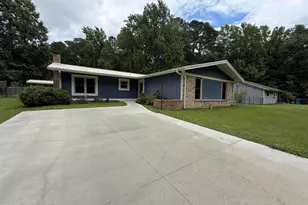 106 Brookdale Plaza, Jacksonville, NC 28546 - Photo 1