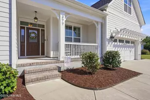 377 Spicer Lake Dr, Holly Ridge, NC 28445 - Photo 3