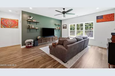 813 Bluebird Drive, New Bern, NC 28560 - Photo 9