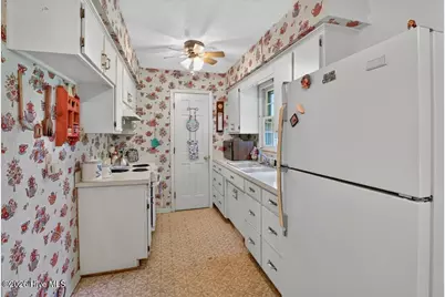 2907 Mason Circle, New Bern, NC 28562 - Photo 7