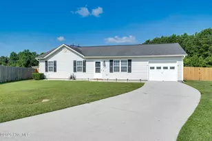 203 Daplin Pl, Jacksonville, NC 28540 - Photo 3