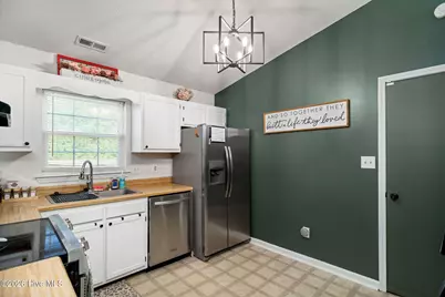 203 Daplin Place, Jacksonville, NC 28540 - Photo 11