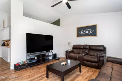 203 Daplin Place, Jacksonville, NC 28540 - Photo 5