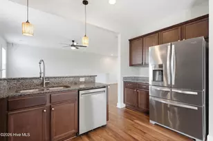 447 Avendale Dr, Rocky Point, NC 28457 - Photo 9