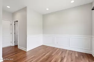 447 Avendale Dr, Rocky Point, NC 28457 - Photo 13