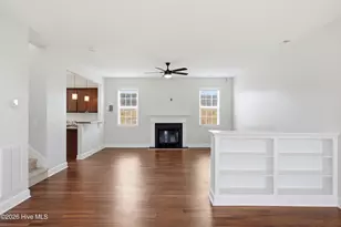 447 Avendale Dr, Rocky Point, NC 28457 - Photo 3
