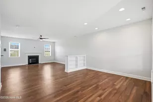 447 Avendale Dr, Rocky Point, NC 28457 - Photo 9
