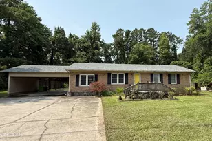 707 Clermont Rd, New Bern, NC 28560 - Photo 1