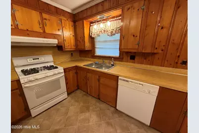 111 North Drive, Chocowinity, NC 27817 - Photo 5