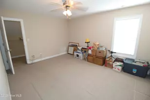 520 Village Green Dr, Morehead City, NC 28557 - Photo 25