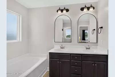 114 Woodwater Drive, Richlands, NC 28574 - Photo 29