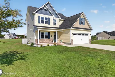 114 Woodwater Drive, Richlands, NC 28574 - Photo 1
