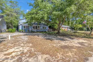 109 NE 30th St, Oak Island, NC 28465 - Photo 3