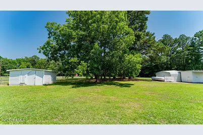 1110 N Webb Street, Selma, NC 27576 - Photo 5