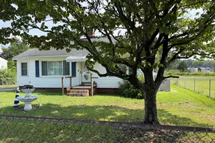 3508 Sloan St, Kinston, NC 28504 - Photo 11