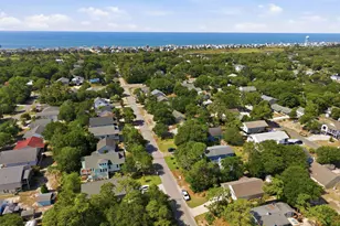 119 NE 11th St, Oak Island, NC 28465 - Photo 5
