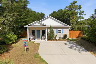 119 NE 11th St, Oak Island, NC 28465 - Photo 3