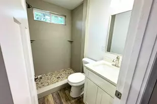 202 W Burgess St, Elizabeth City, NC 27909 - Photo 13