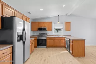 721 Shadowridge Rd, Jacksonville, NC 28546 - Photo 9