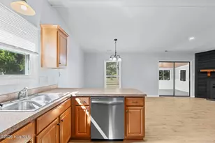 721 Shadowridge Rd, Jacksonville, NC 28546 - Photo 11