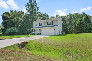 124 Briar Hollow Dr, Jacksonville, NC 28540 - Photo 3