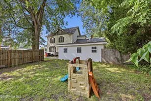 210 N Dyer St, Elizabeth City, NC 27909 - Photo 37