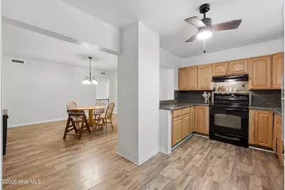 210 N Dyer Street, Elizabeth City, NC 27909 - Photo 9