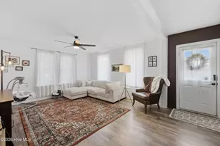 210 N Dyer St, Elizabeth City, NC 27909 - Photo 5