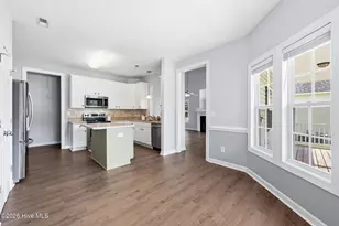 204 Wedgefield Cir, Maple Hill, NC 28454 - Photo 11