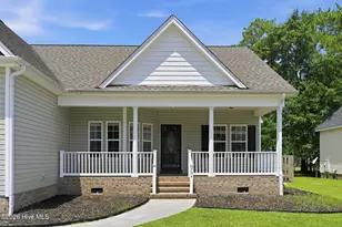 204 Wedgefield Cir, Maple Hill, NC 28454 - Photo 3