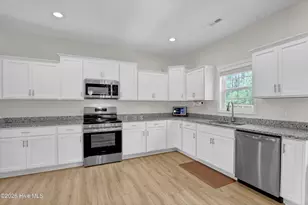 821 Cooke Dr, Hubert, NC 28539 - Photo 9