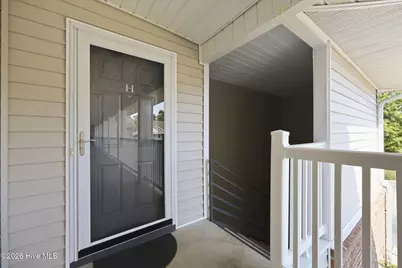 2412 King Richard Court #H, Greenville, NC 27858 - Photo 5