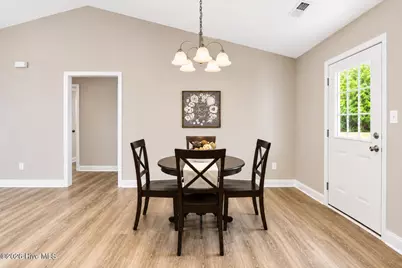 106 Turtle Creek Court, Jacksonville, NC 28540 - Photo 9