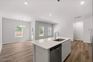 3066 Cape Point Ln, Supply, NC 28462 - Photo 5