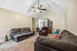 566 Ridge Dr, Winterville, NC 28590 - Photo 17