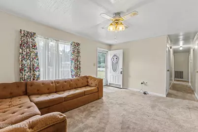 1688 W Wards Bridge Road, Warsaw, NC 28398 - Photo 7