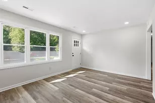 319 Lakewood Dr, Jacksonville, NC 28546 - Photo 5
