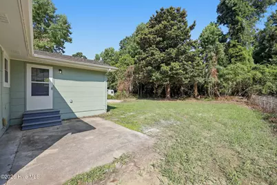 319 Lakewood Drive, Jacksonville, NC 28546 - Photo 39