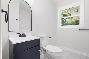 319 Lakewood Dr, Jacksonville, NC 28546 - Photo 19