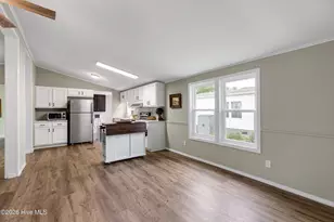 406 Ensign Ct, Hampstead, NC 28443 - Photo 17