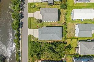 118 SE 40th St, Oak Island, NC 28465 - Photo 43