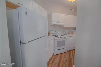 4250 Wilshire Boulevard #104-A, Wilmington, NC 28403 - Photo 11