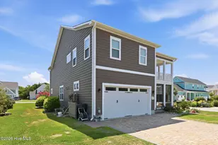 208 Bogue Harbor Ct, Newport, NC 28570 - Photo 5