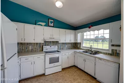 682 Cherry Road, Washington, NC 27889 - Photo 13