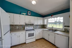 682 Cherry Rd, Washington, NC 27889 - Photo 13