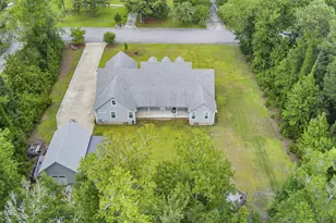2703 E Fairway Rd, Morehead City, NC 28557 - Photo 9