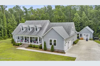 2703 E Fairway Road, Morehead City, NC 28557 - Photo 3